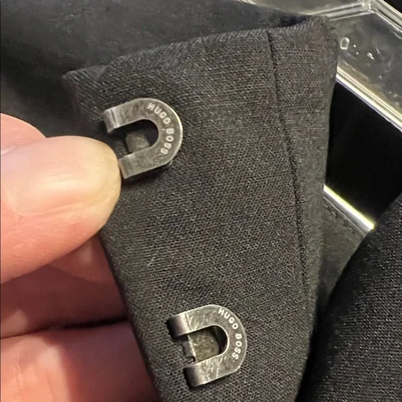 Hugo Boss Classic Black Pencil Skirt - Picture 7 of 7